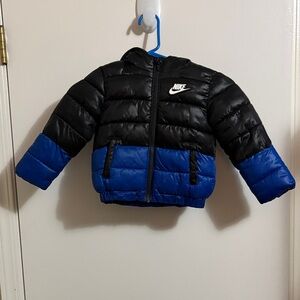 Nike Kids Puffer Jacket in Black and Blue